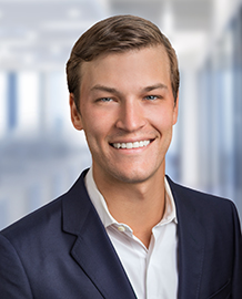 Headshot of Alex Andruskevich