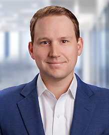 Headshot of Alex Ray